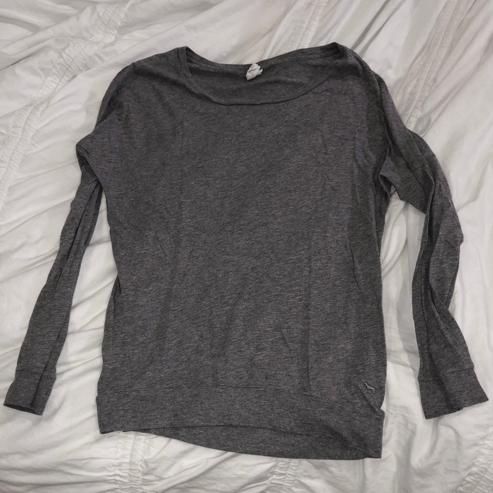 VS PINK ✧･ﾟLONG SLEEVE